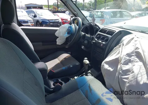 2004 Nissan Xterra Xe from USA, damaged, VIN 5N1ED28Y54C687380